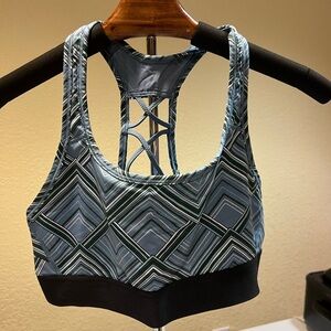 Victoria Sport sport bra size M